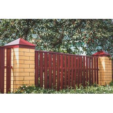 Штакетник М-образный А фигурный 0,45 PE RAL 3005 красное вино